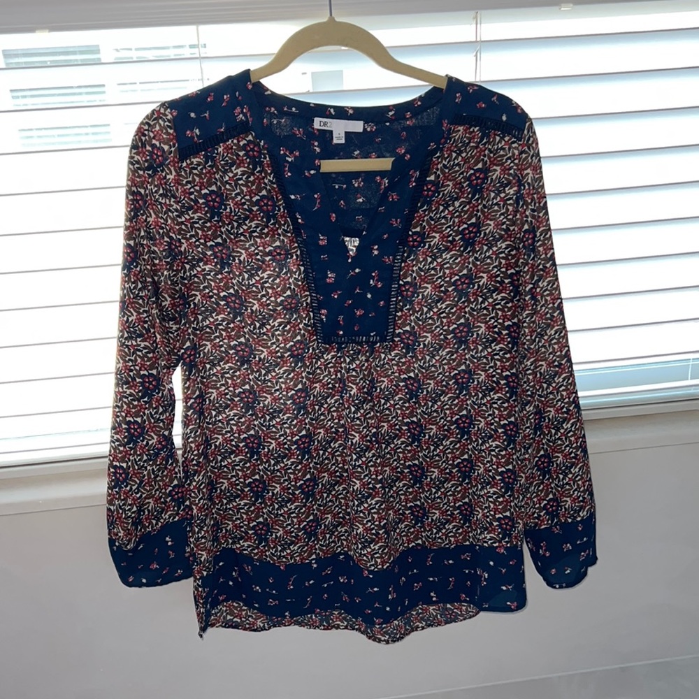 DR2 Women's Navy Blue Floral V-Neck Long Sleeve Pullover Blouse Size Small